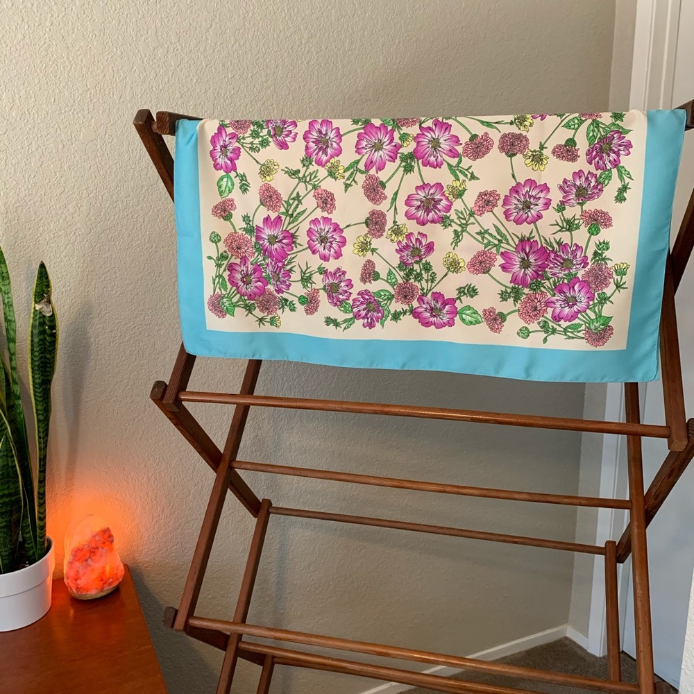 Vintage Square Scarf
